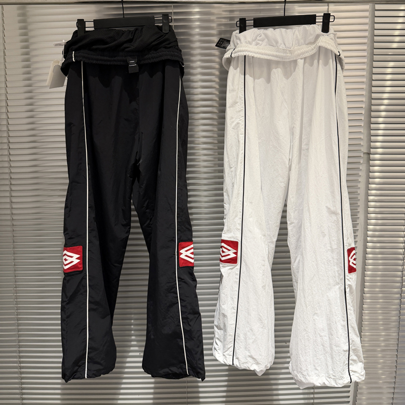 Nuovi Pantaloni Sportivi PROTO - Streetwear Brand New recensione e prezzo