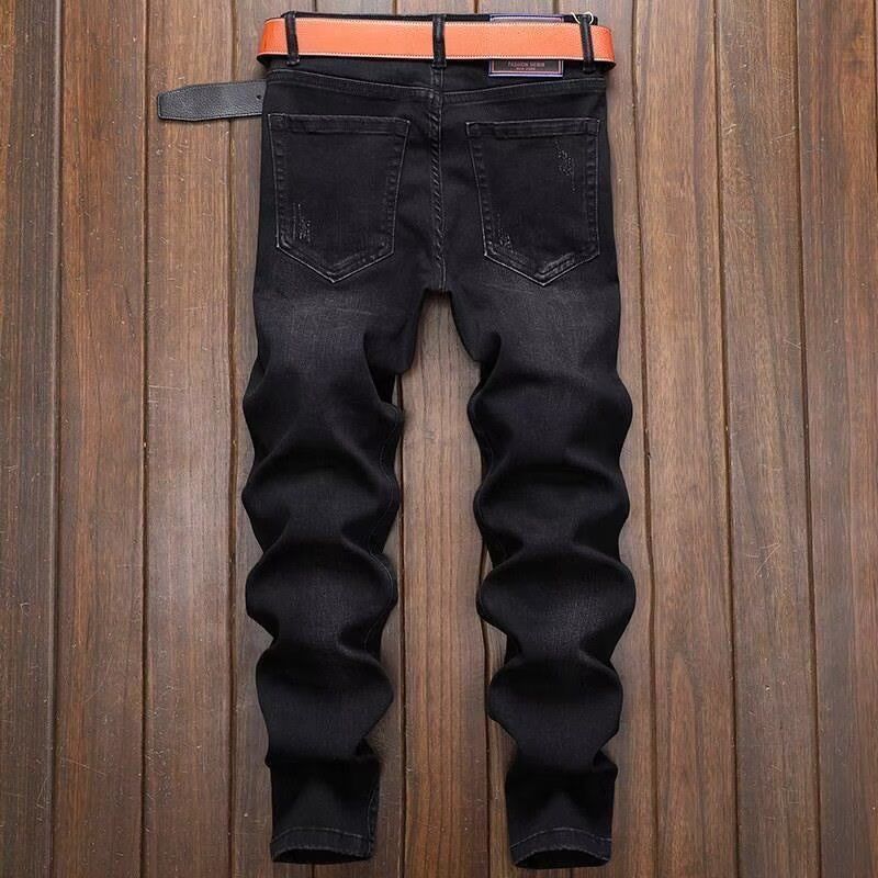 Jeans strappati di marca stree - Streetwear Brand Jeans recensione e prezzo