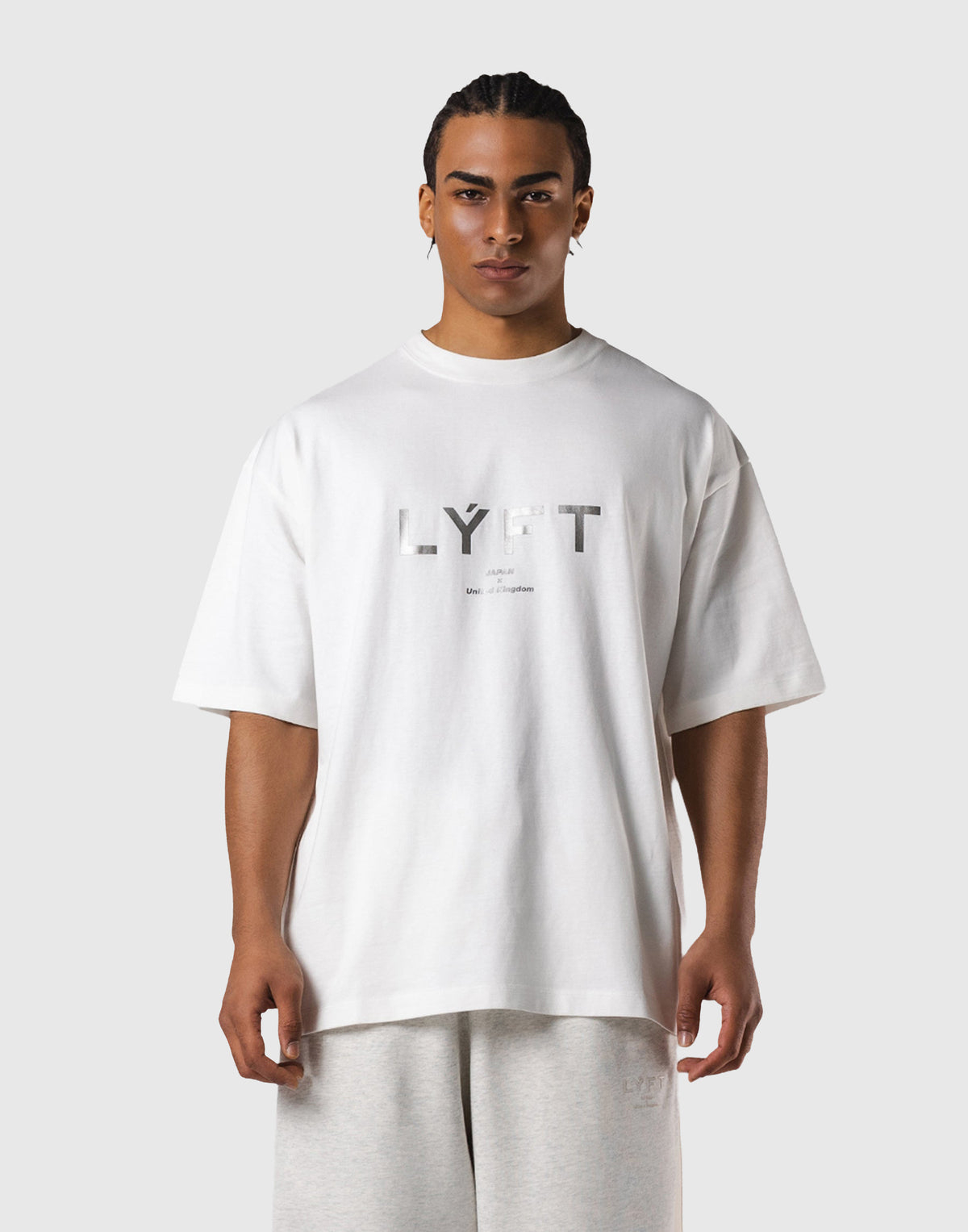 T-Shirt con Logo Vintage di Te - Streetwear Brand Trends recensione e prezzo