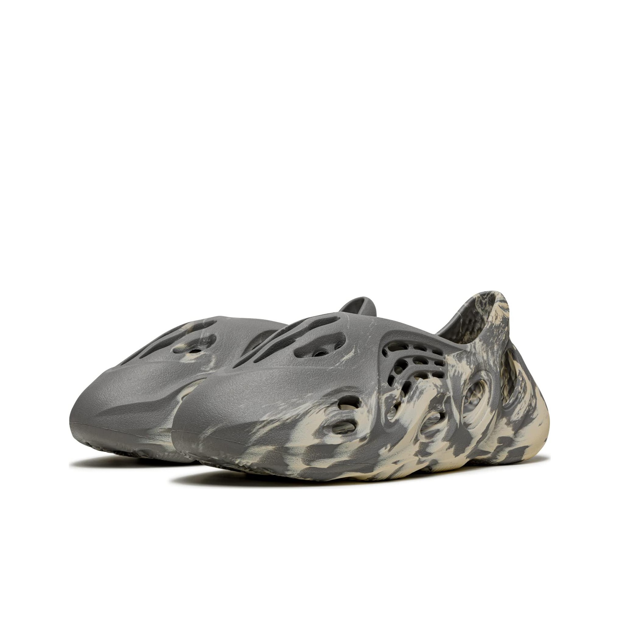 Adidas Originals Yeezy Foam Ru - Yeezy Foam Runner recensione e prezzo